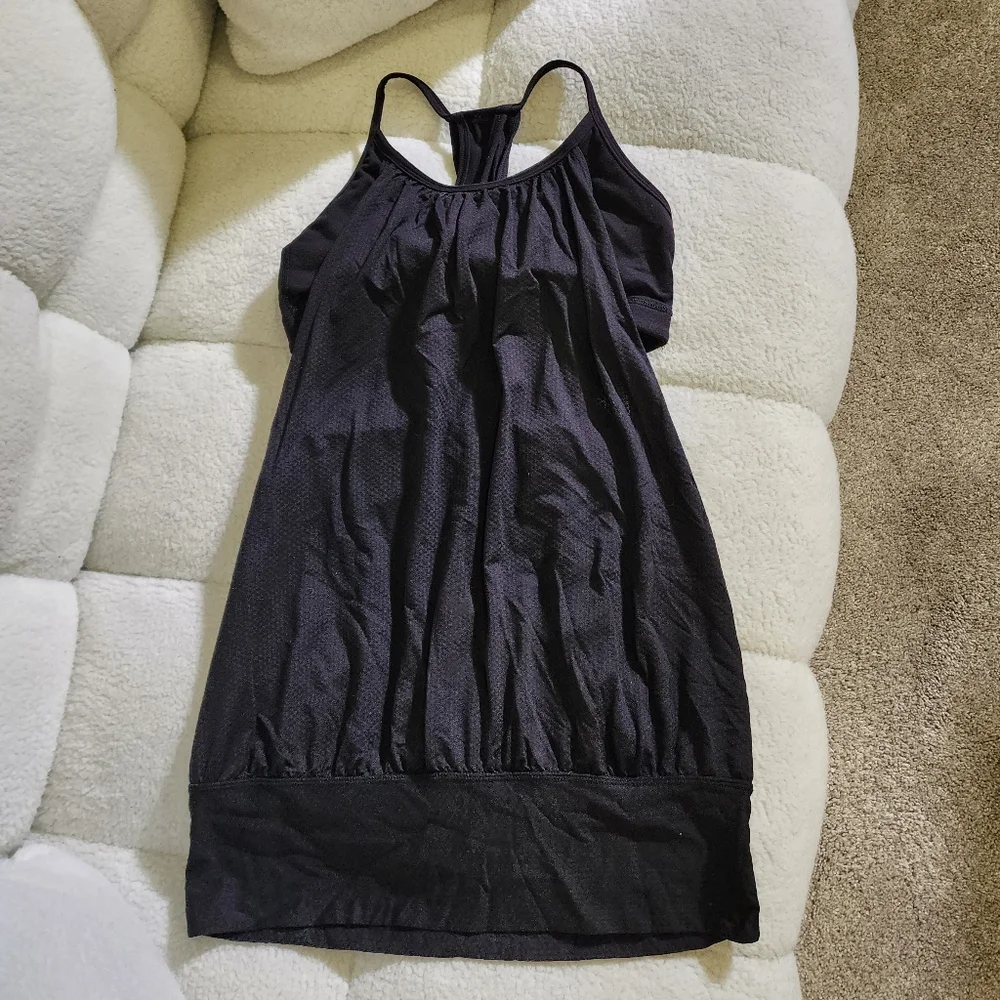 Lululemon No Limits Tank